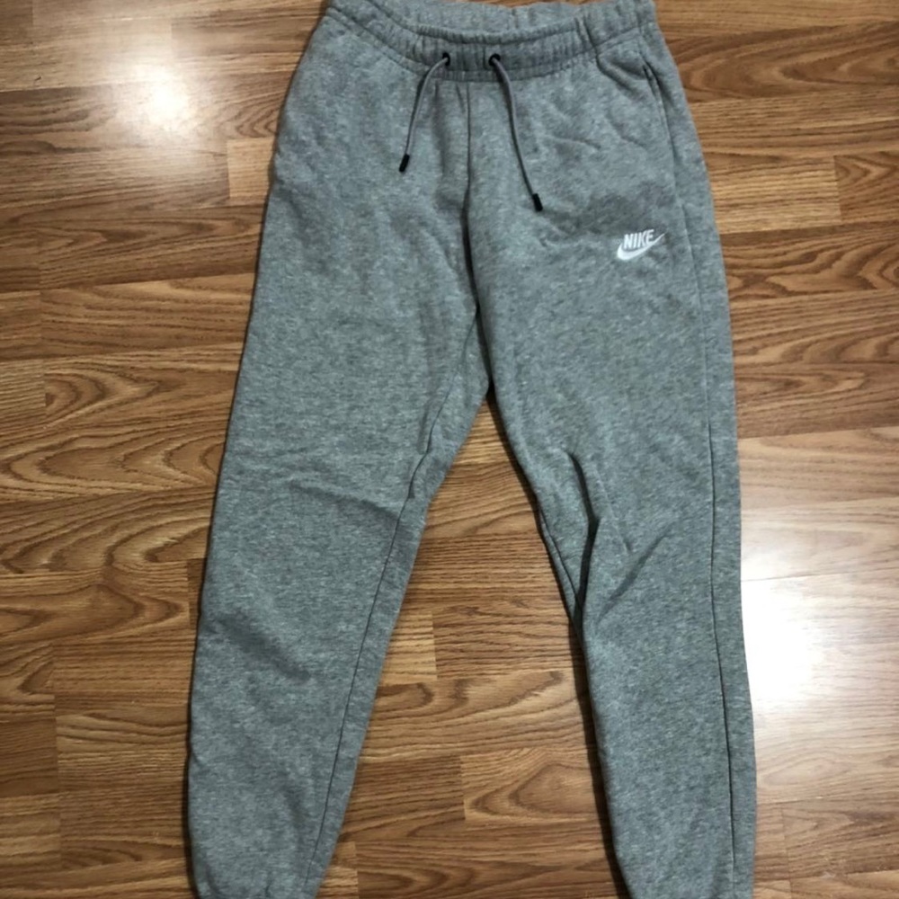XS Nike Joggers Grey- perfect condition